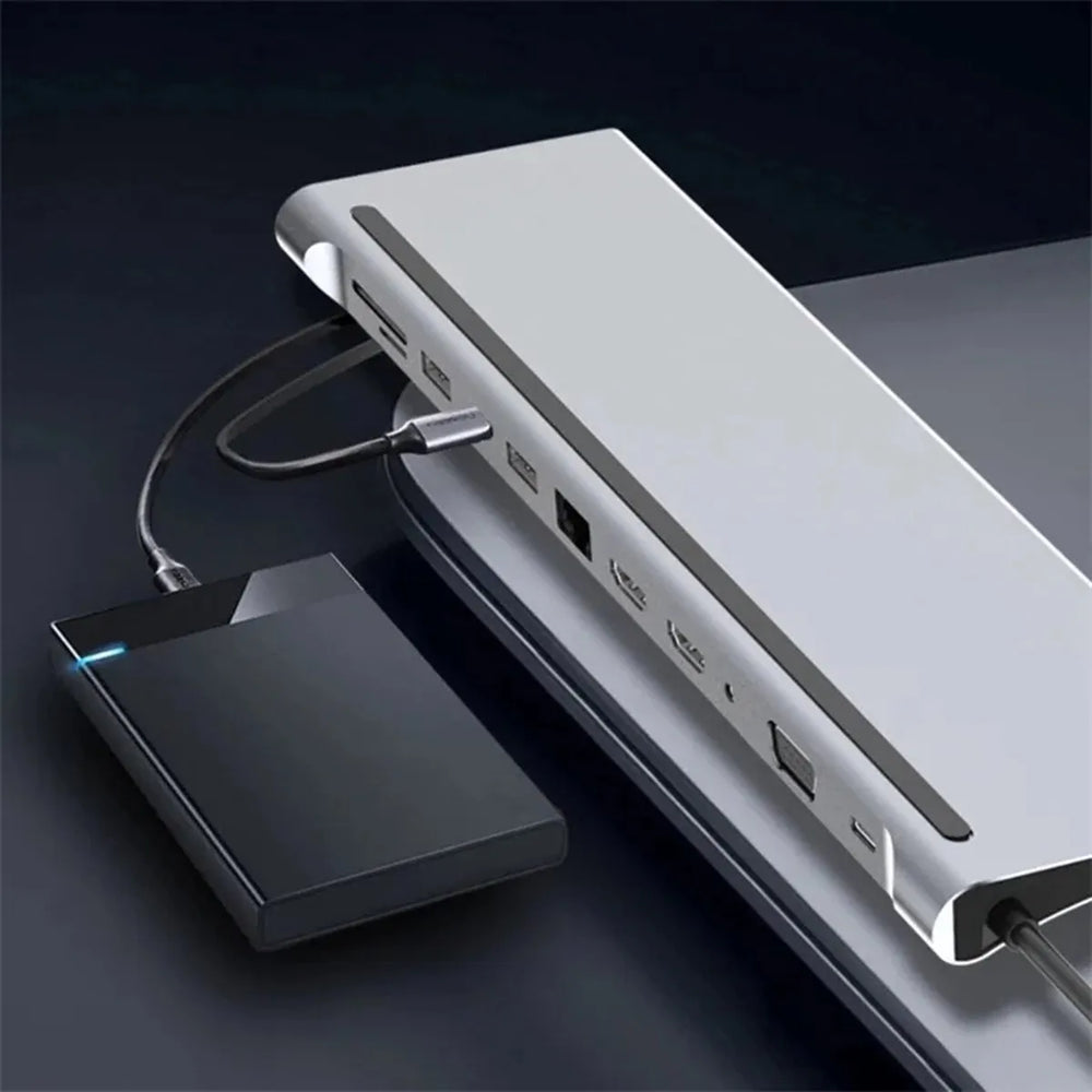 12-in-1 USB-C Hub Adapter met Laptopstandaard – Dual HDMI 4K, VGA, Gigabit Ethernet, 100W Power Delivery, USB 3.0, SD & Micro SD Kaartlezer – Space Grey