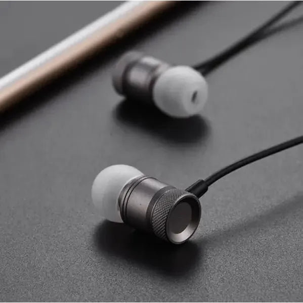 Mingge M900 In-Ear Metal Super Bass Oordopjes met Microfoon – 3.5mm Stereo Headset – Zilver-Ilumina Benelux