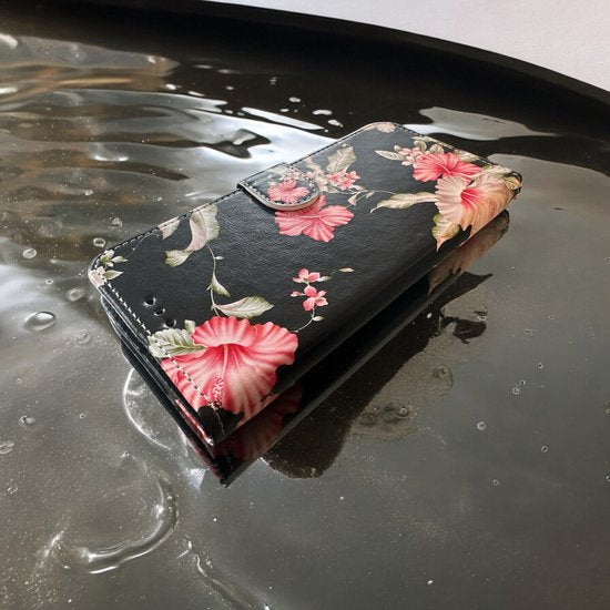 Samsung Galaxy S22 Plus Hoesjes – Bookcase Portemonneehoes – Magneetsluiting – Pasjeshouder – Bloemenprint-Ilumina Benelux