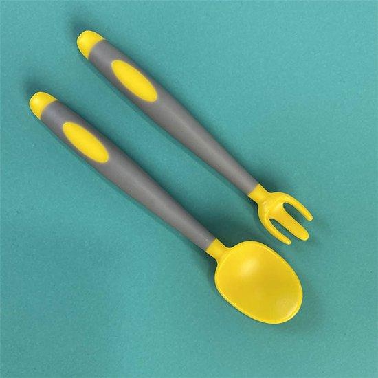 Babylepel en vork set – Siliconen bestek – BPA-vrij – Magnetron & vaatwasserbestendig – Geel-Kinderbestekset-Ilumina Benelux