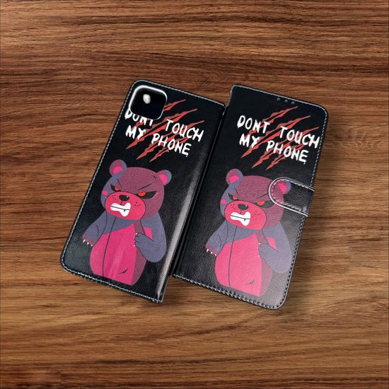 Samsung Galaxy A04 Hoesjes – Portemonnee Book Case – Pasjeshouder – Magneetsluiting – Don't Touch My Phone Print-Ilumina Benelux