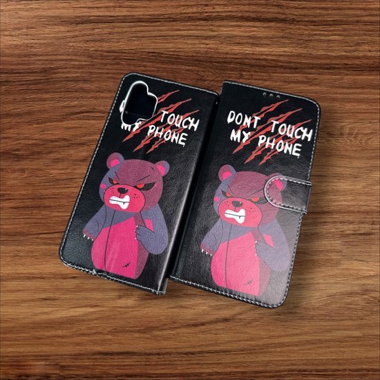 Samsung Galaxy A13 Hoesjes – Portemonnee Book Case – Pasjeshouder – Magneetsluiting – Don't Touch My Phone Print-Ilumina Benelux