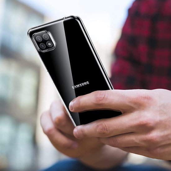 Silicone hoesje Transparant met 3 Pack Screenprotector Glas Geschikt voor: Samsung Galaxy A22 4G