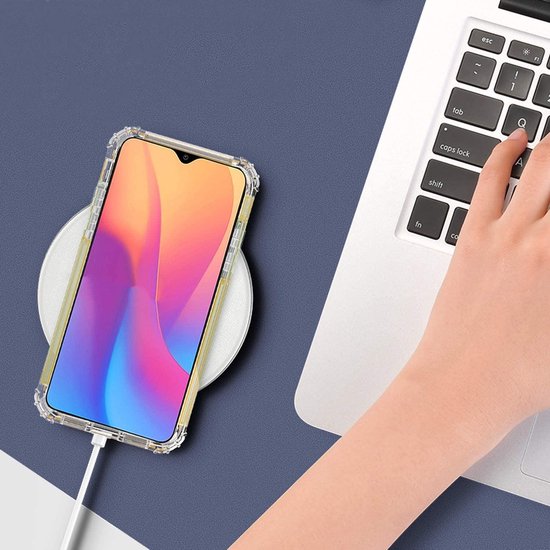 Motorola Moto G8 Plus Hoesjes – Siliconen Backcover – Schokbestendig Anti-Shock – Transparant – 2x Screenprotector