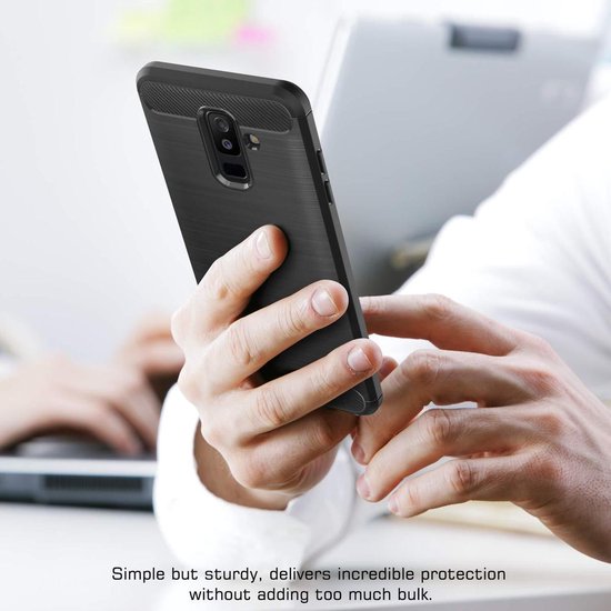 Samsung Galaxy A6 Plus 2018 Hoesjes – Brushed Backcover – Krasbestendig – Zwart-Ilumina Benelux