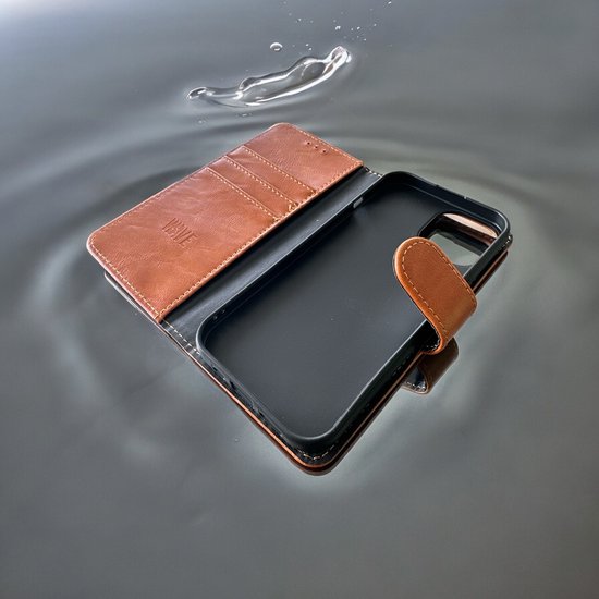 iPhone 14 Plus Hoesjes – Bookcase Portemonnee Hoes – Magneetsluiting – Pasjeshouder – Bruin-Ilumina Benelux