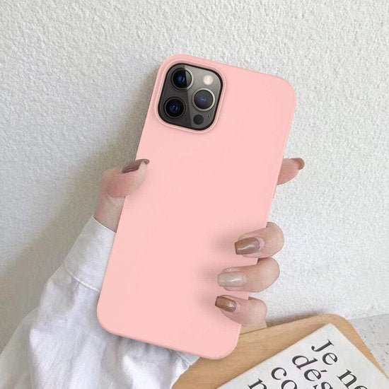 iPhone 12 Hoesjes – Liquid Silicone Backcover – Soft Touch TPU – Inclusief Screenprotector – Sand Pink-Ilumina Benelux