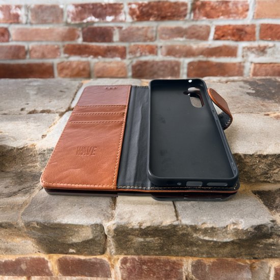 Elite Bookcase Geschikt voor: Samsung Galaxy S24 FE / Galaxy S25 FE Hoesje met Magnetische Sluiting en Pasjeshouder - Bruin