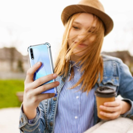 Huawei P Smart S 2020 Hoesjes – Siliconen Backcover – Schokbestendig – Transparant – Met 2x Screenprotector-Ilumina Benelux