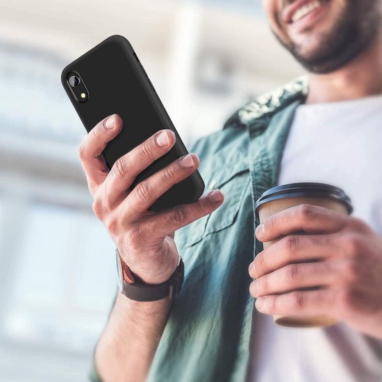 iPhone XR Hoesjes – TPU Siliconen Backcover – Schokbestendig – Inclusief 3x Screenprotector – Zwart-Ilumina Benelux
