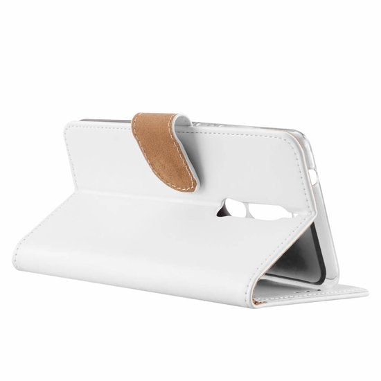 Nokia 3.1 Hoesjes – Bookcase Portemonnee Hoes – Pasjeshouder – Magneetsluiting – Wit-Ilumina Benelux
