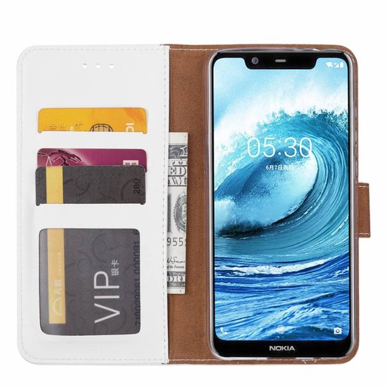 Nokia 5.1 Plus Hoesjes – Portemonnee Hoes – Magneetsluiting – Pasjeshouder – Wit + 2x Screenprotector-Ilumina Benelux