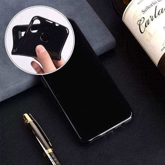 Motorola Moto G51 Hoesjes – Soft TPU Siliconen Backcover – Inclusief Screenprotector – Schokbestendig – Zwart