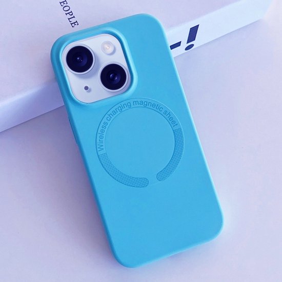 iPhone 12 Pro Max Hoesjes – Magnetische Siliconen Backcover – MagSafe – Krasbestendig – Lichtblauw-Ilumina Benelux
