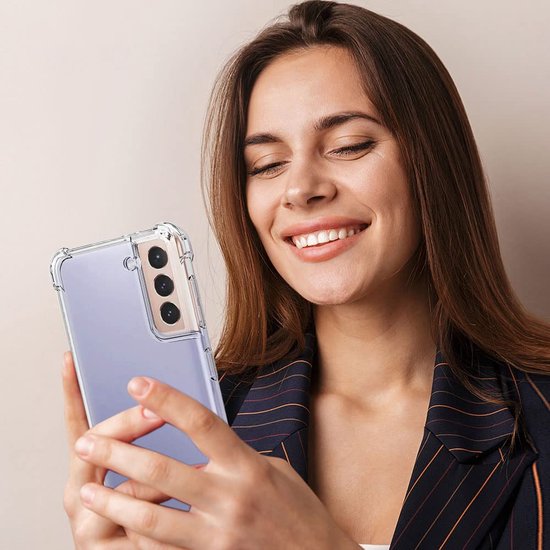 Samsung Galaxy S22 Hoesjes – Siliconen Backcover – Schokbestendig – Transparant