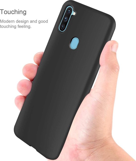 Samsung Galaxy A11 Hoesjes – Soft TPU Siliconen Backcover – 2x Gehard Glas Screenprotector – Zwart-Ilumina Benelux
