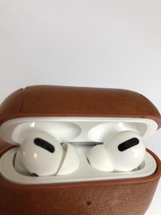 AirPods Pro Hoesje – Leren Look Case – Inclusief Hanger – Stijlvol – Bruin-Koptelefoon case-Ilumina Benelux