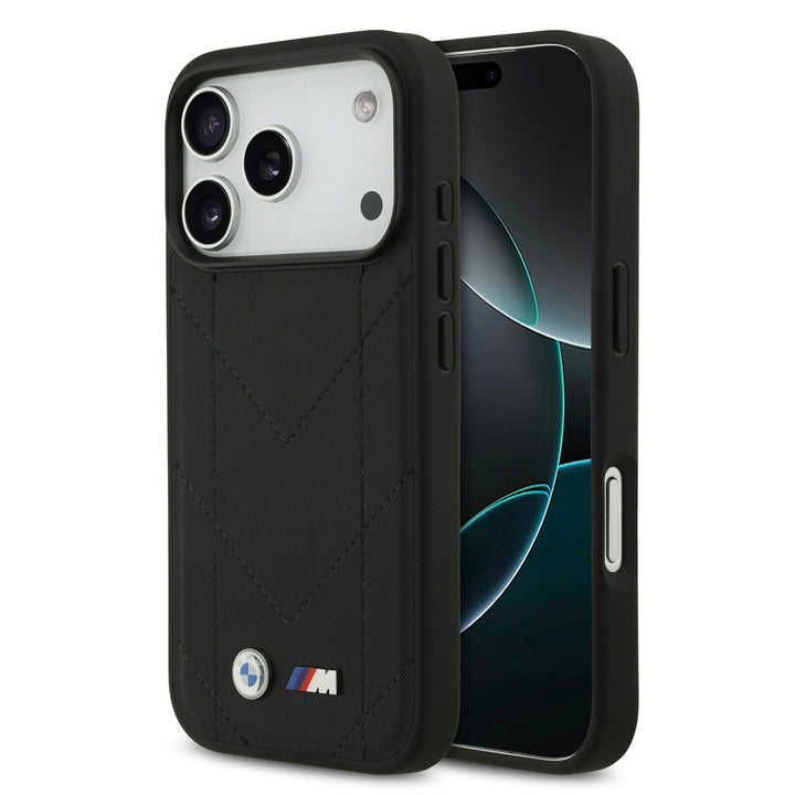 BMW iPhone 17 Pro Backcover hoesje - MagSafe - Quilted Leather Case With Metal Logo - Zwart-Hoesjes-Ilumina Benelux