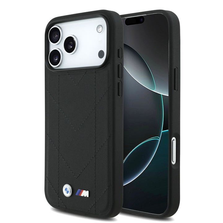BMW iPhone 17 Pro Max Back Cover hoesje - MagSafe - Quilted Leather Case With Metal Logo - Zwart-Hoesjes-Ilumina Benelux
