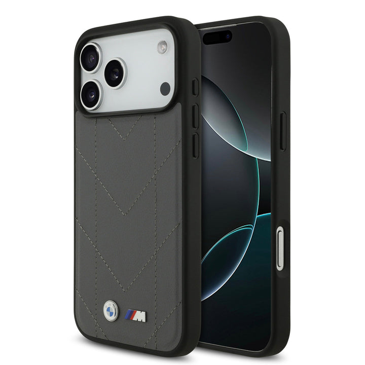 BMW iPhone 17 Pro Max Backcover hoesje - MagSafe - Quilted Leather Case With Metal Logo - Grijs-Hoesjes-Ilumina Benelux