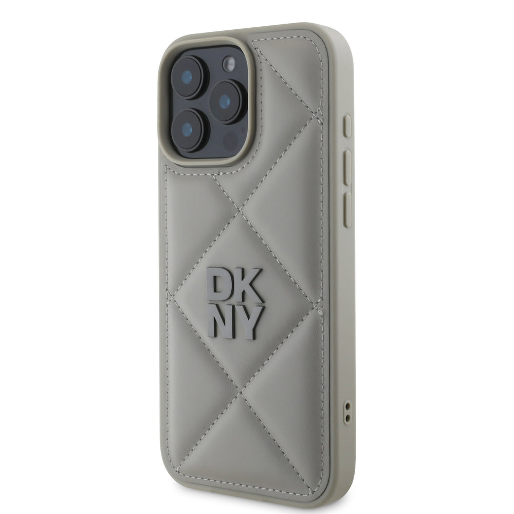 DKNY iPhone 16 Pro Max Backcover hoesje PU Leather Quilted Stack Logo - Zwart-Hoesjes-Ilumina Benelux