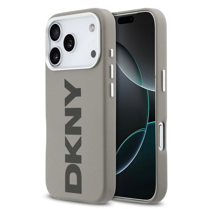 DKNY iPhone 17 Pro Backcover hoesje - MagSafe - Full Wrap With Large Vertical Logo - Beige-Hoesjes-Ilumina Benelux
