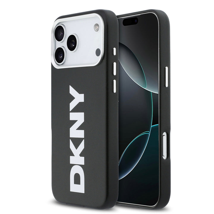 DKNY iPhone 17 Pro Max Backcover hoesje - MagSafe - Full Wrap With Large Vertical Logo - Zwart-Hoesjes-Ilumina Benelux