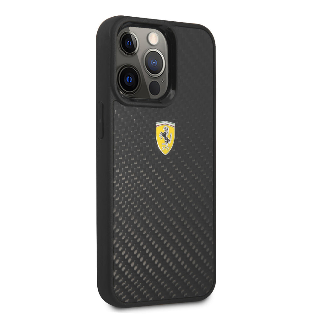 Ferrari iPhone 13 Pro Backcover hoesje - Carbon - Metal Logo - Zwart-Hoesjes-Ilumina Benelux
