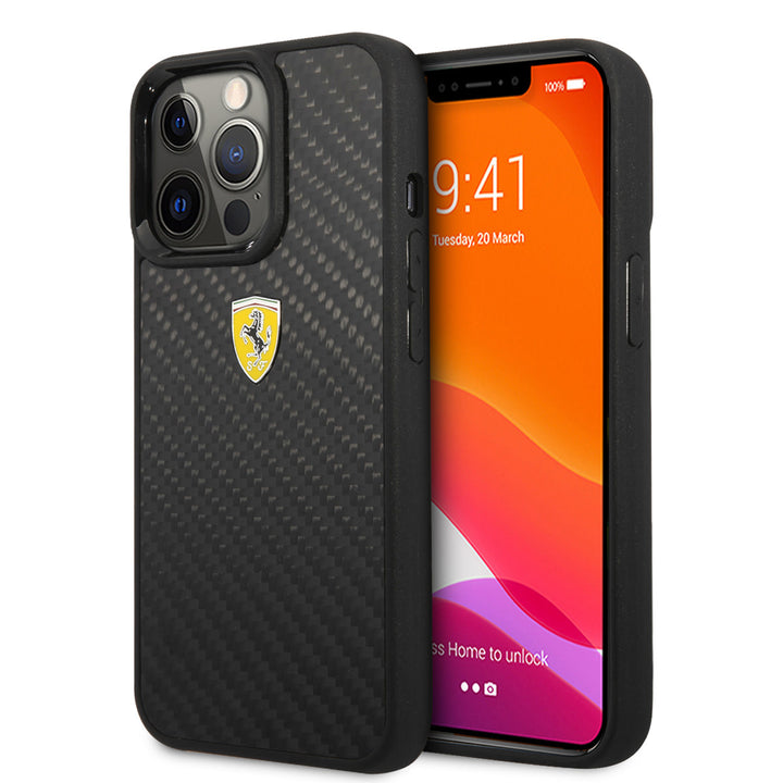 Ferrari iPhone 13 Pro Backcover hoesje - Carbon - Metal Logo - Zwart-Hoesjes-Ilumina Benelux