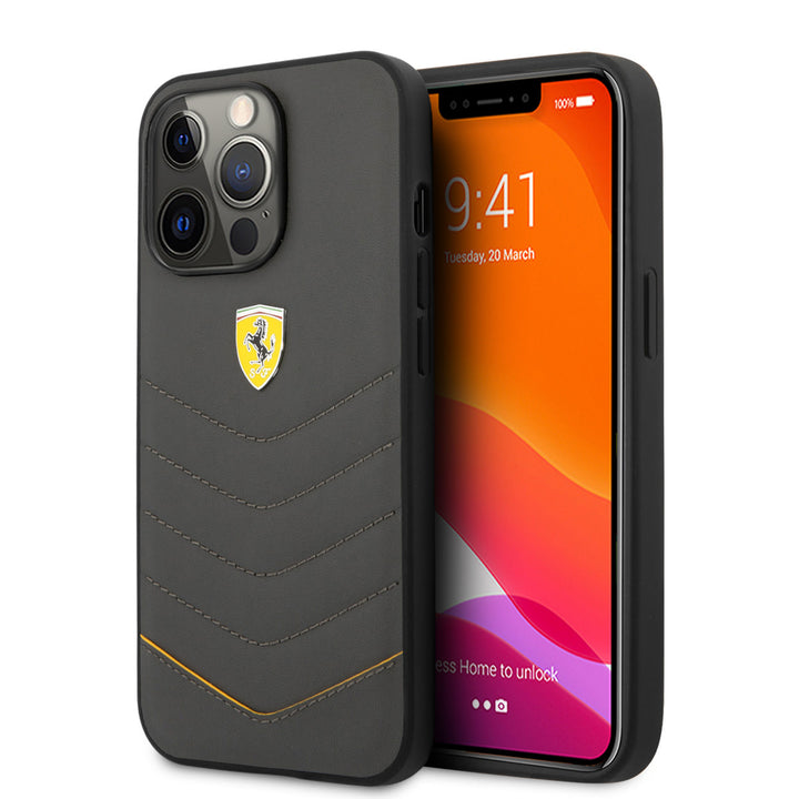 Ferrari iPhone 13 Pro Backcover hoesje - Genuine Leather - Quilted Edge - Yellow Line - Grijs-Hoesjes-Ilumina Benelux