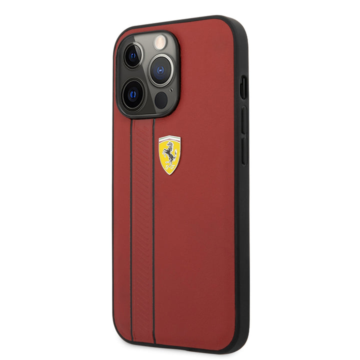 Ferrari iPhone 13 Pro Hardcase Backcover - Debossed Stripes - Rood-Hoesjes-Ilumina Benelux