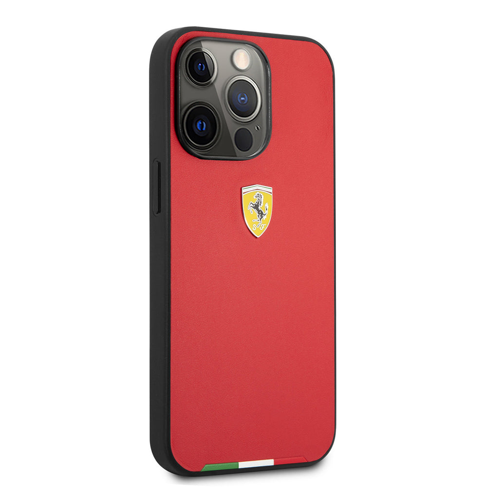 Ferrari iPhone 13 Pro Max Hardcase Backcover hoesje - Italy Flag Line Red - Rood-Hoesjes-Ilumina Benelux
