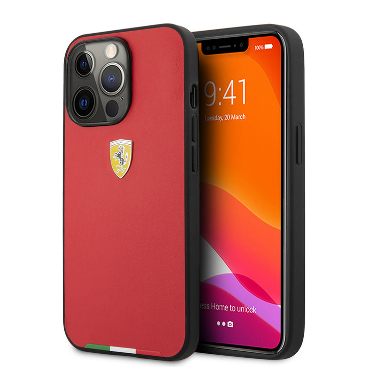 Ferrari iPhone 13 Pro Max Hardcase Backcover hoesje - Italy Flag Line Red - Rood-Hoesjes-Ilumina Benelux
