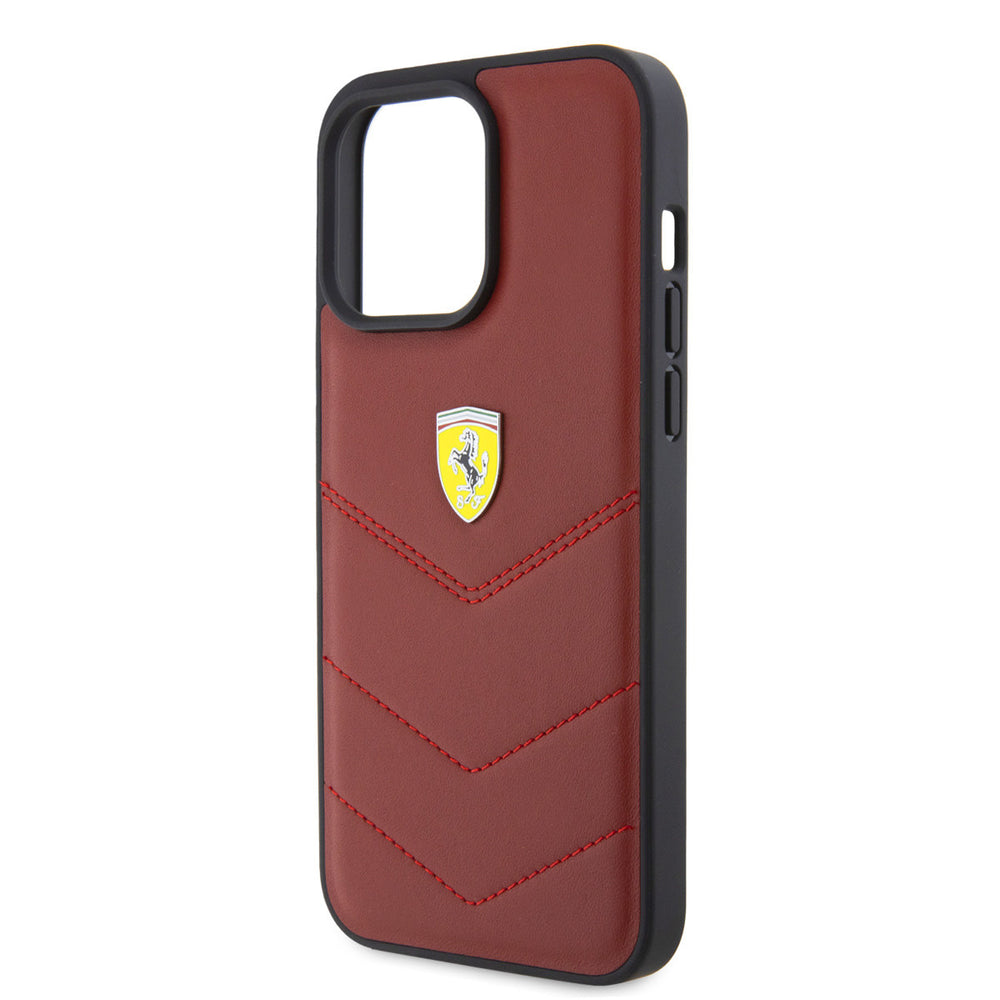 Ferrari iPhone 15 Plus Backcover hoesje - Stitched Lines - Rood-Hoesjes-Ilumina Benelux
