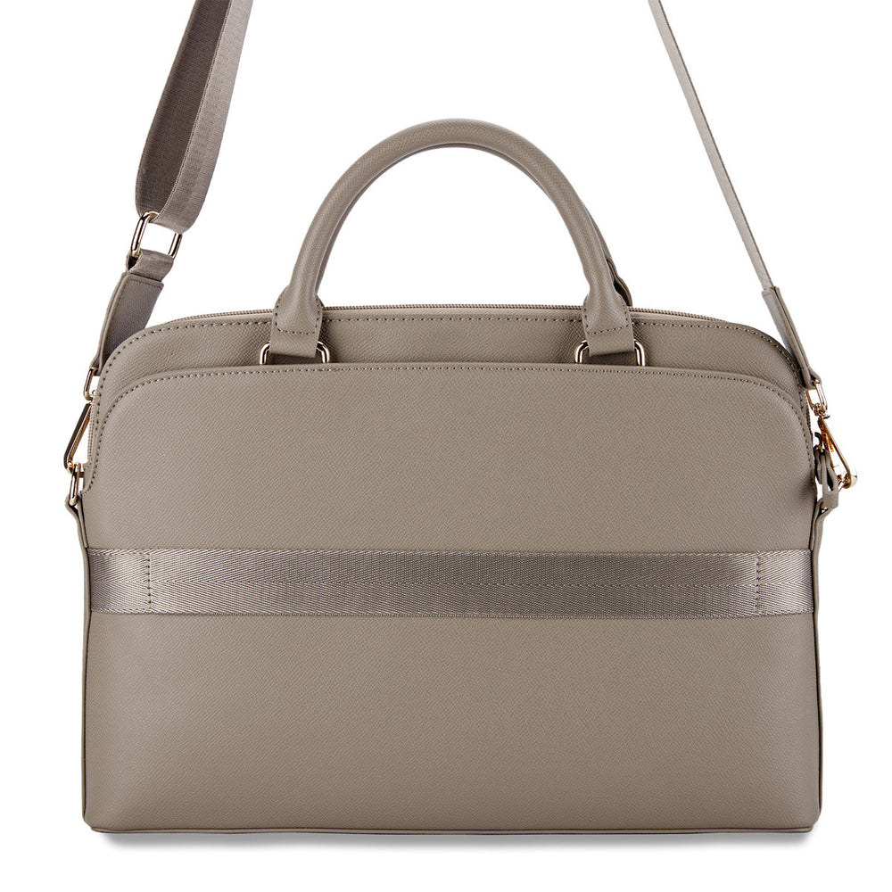 Guess 15 Inch Laptop and Tablet tas - Grained Zipper Pocket - Triangle Logo - Bruin-Laptopcover-Ilumina Benelux