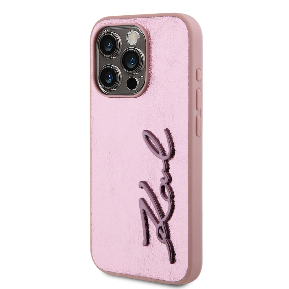 Karl Lagerfeld iPhone 15 Pro Backcover hoesje Wrinkled - Metal signature - Roze-Hoesjes-Ilumina Benelux