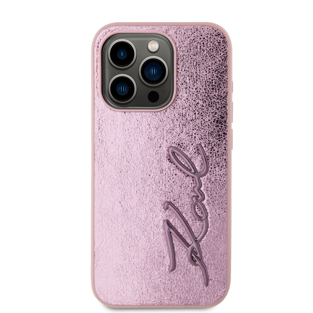 Karl Lagerfeld iPhone 15 Pro Backcover hoesje Wrinkled - Metal signature - Roze-Hoesjes-Ilumina Benelux