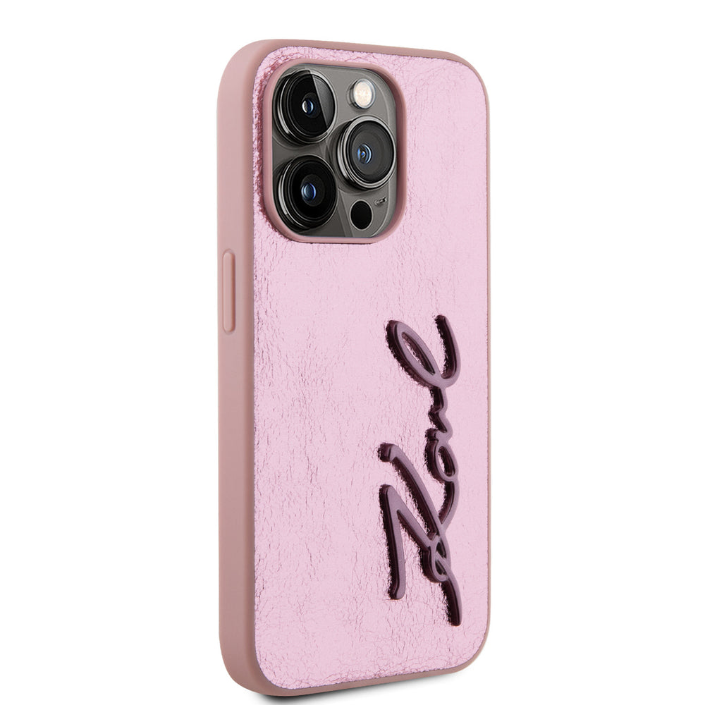 Karl Lagerfeld iPhone 15 Pro Backcover hoesje Wrinkled - Metal signature - Roze-Hoesjes-Ilumina Benelux