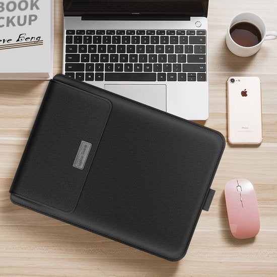 Laptop sleeve 15-16 inch – PU leren laptoptas – Ergonomische standaard – Muismat – Accessoirevak – Zwart-Notebookstandaard-Ilumina Benelux