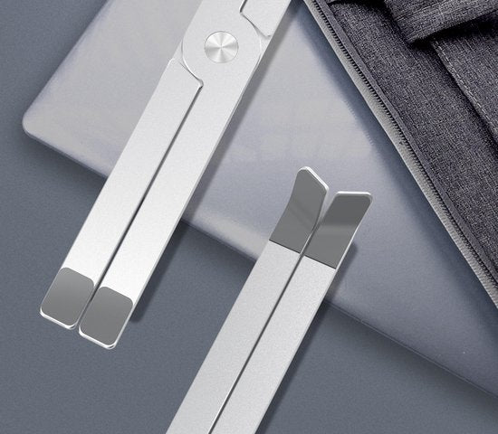 Laptopstandaard – Ergonomisch Verstelbaar – Lichtgewicht Aluminium – Geschikt voor Laptop & Tablet 13-17 inch – Zilver-Notebookstandaard-Ilumina Benelux