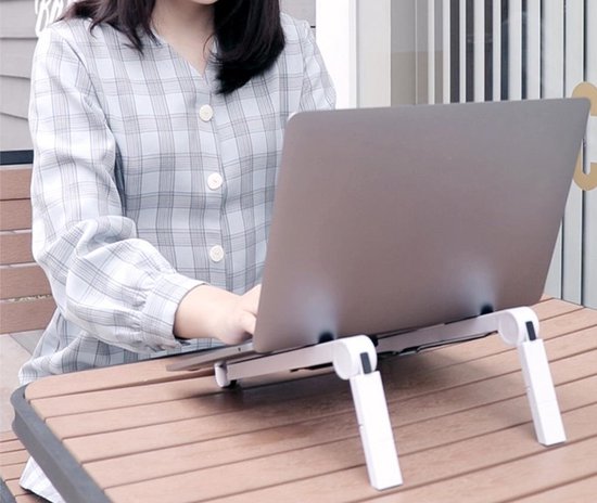 Laptopstandaard – Verstelbare Laptophouder – Ergonomische Laptopverhoger – t/m 17 inch – Zwart-Notebookstandaard-Ilumina Benelux