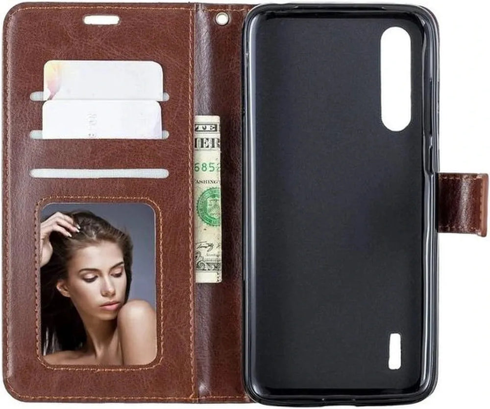 Huawei Y6p Hoesjes – Portemonnee Book Case – Pasjeshouder – 2x Screenprotector – Bruin-Ilumina Benelux