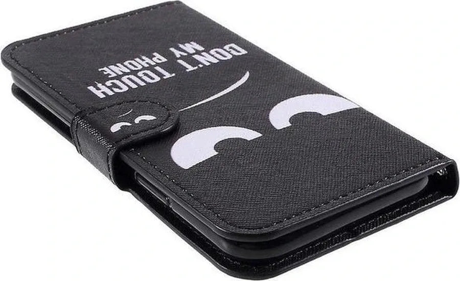 iPhone 11 Pro Max Hoesjes – Bookcase Portemonnee Hoes – Magneetsluiting – Print Don't Touch My Phone – Zwart-Ilumina Benelux
