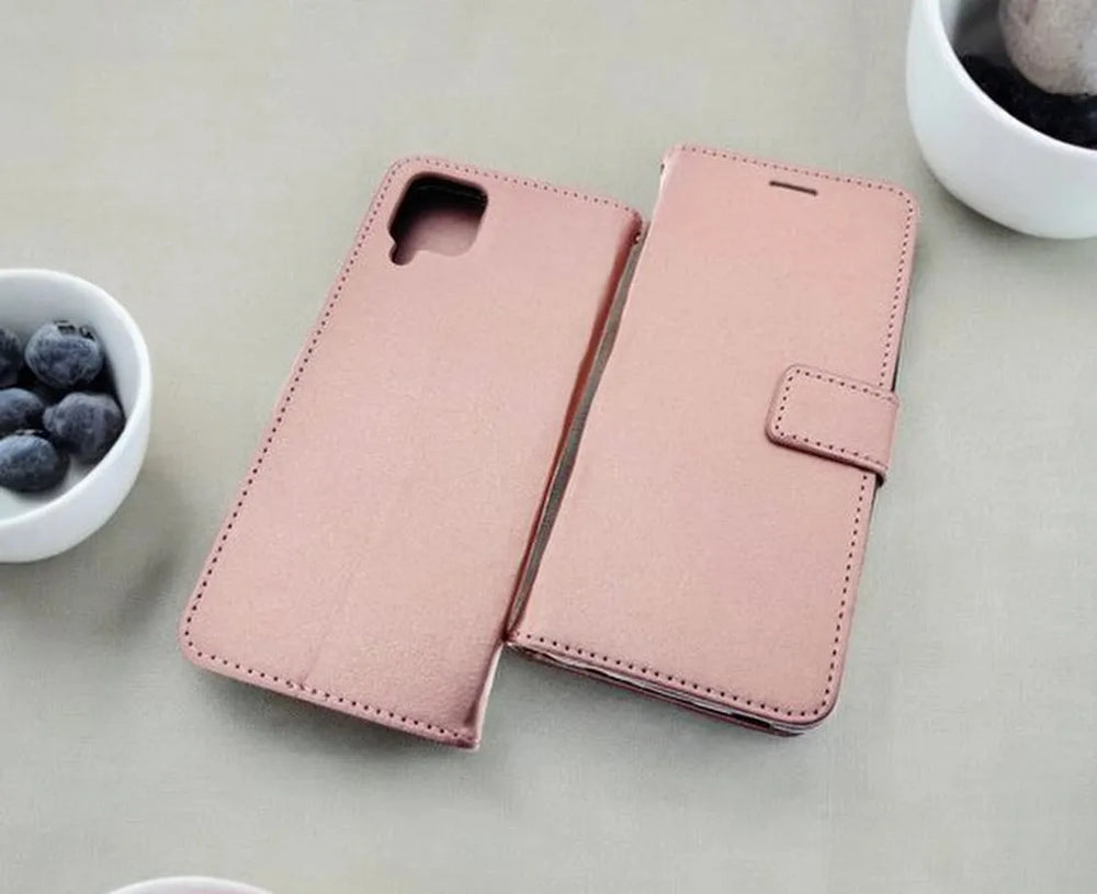 Samsung Galaxy A12 Hoesjes – Portemonnee Bookcase – Magneetsluiting – 2x Gehard Glas Screenprotector – Roségoud-Ilumina Benelux