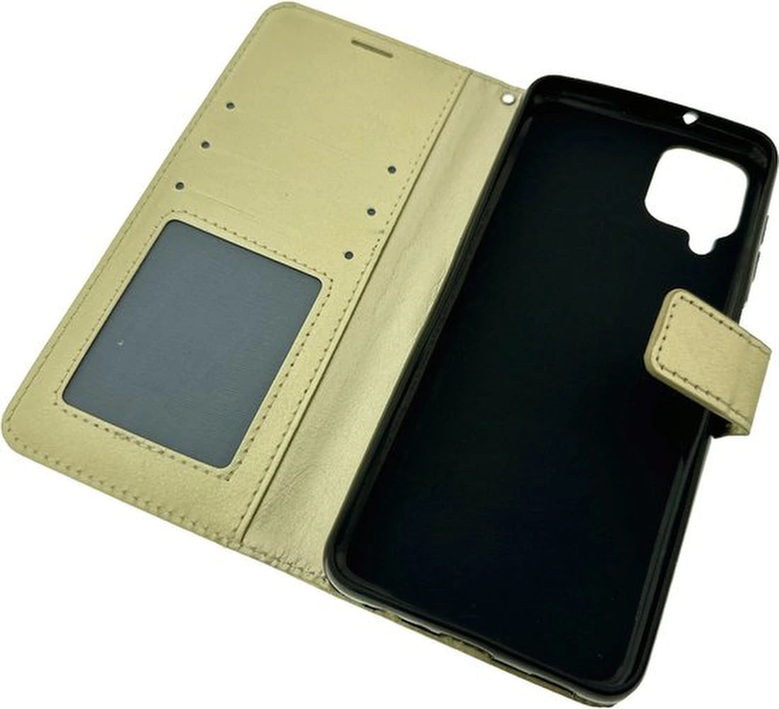 Bookcase Geschikt voor: Samsung Galaxy A42 5G - Goud - Portemonnee hoesje met 2x Glas Screenprotector