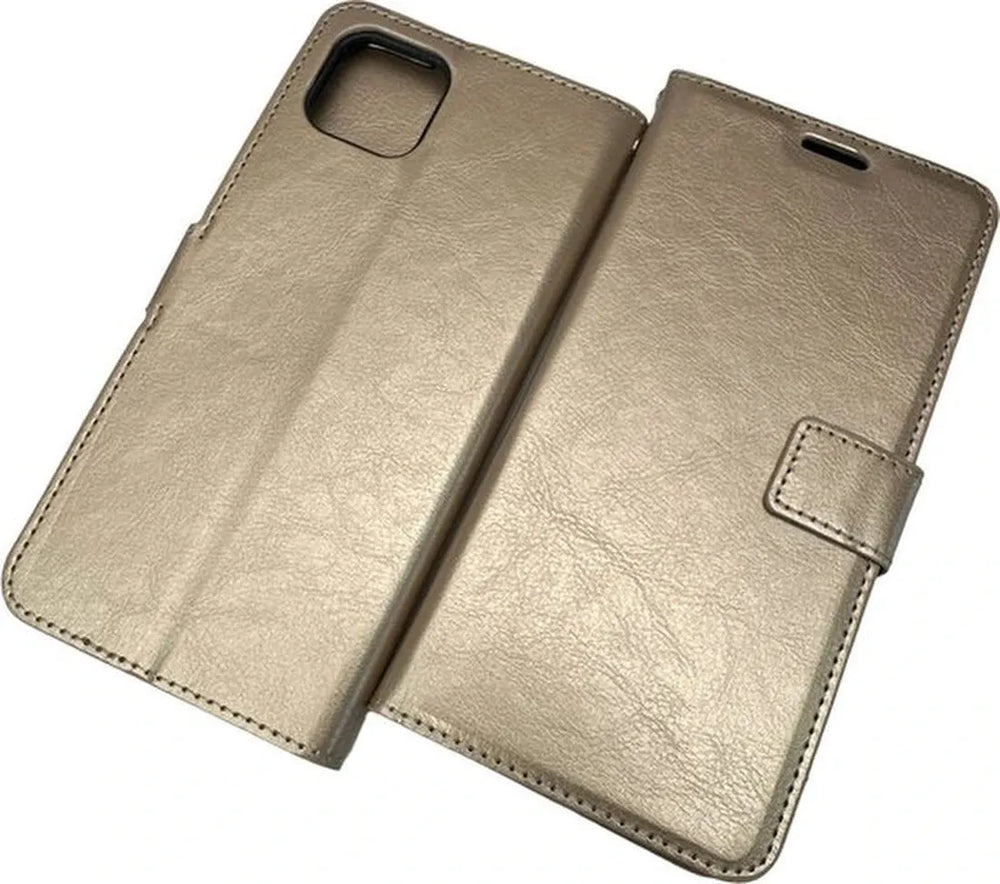Oppo A73 5G Hoesjes – Portemonnee Bookcase – Magneetsluiting & Pasjeshouder – 2x Gehard Glas Screenprotector – Goud-Ilumina Benelux