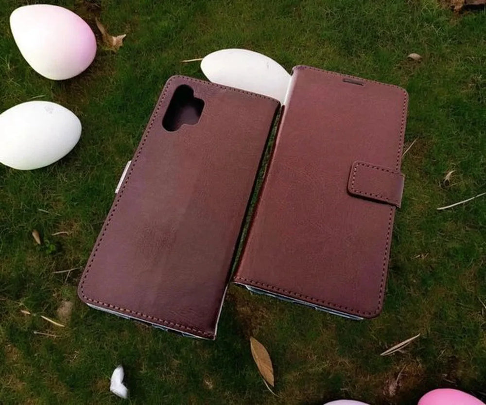 Samsung Galaxy A13 5G Hoesjes – Bookcase Portemonnee Hoes – Pasjeshouder – Magneetsluiting – Bruin-Ilumina Benelux