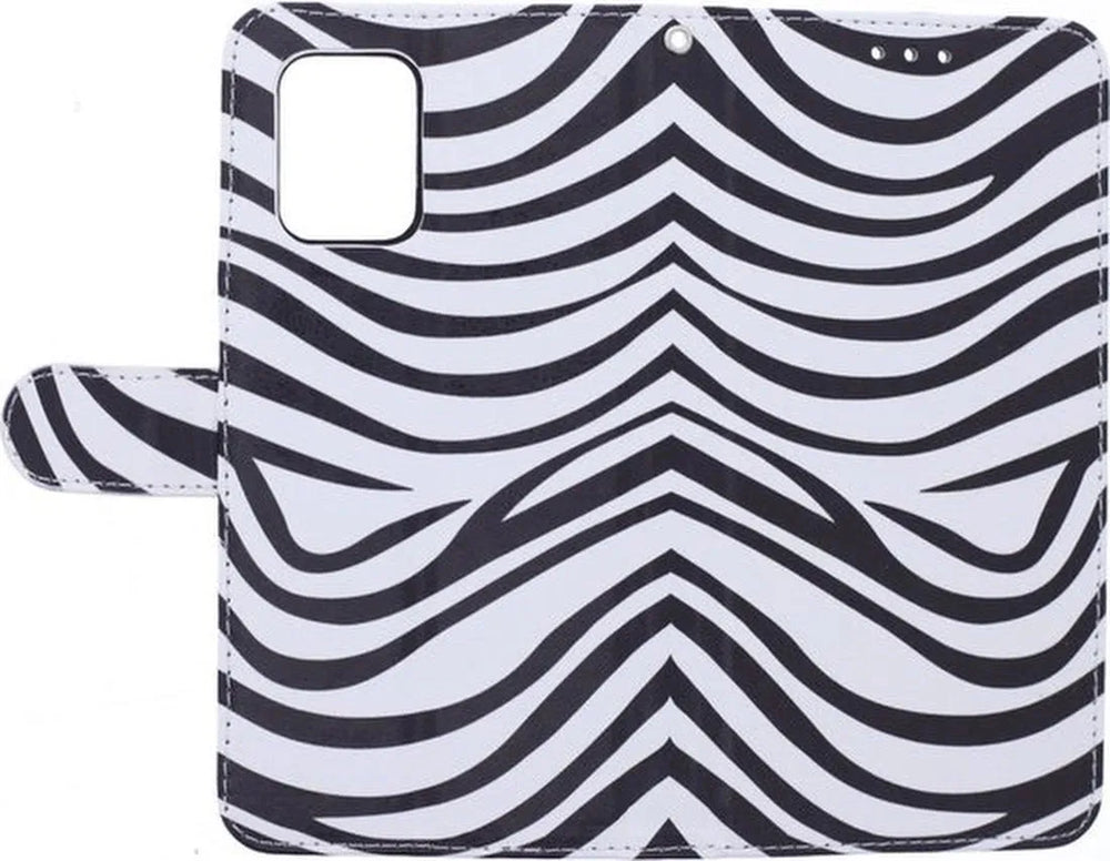 Samsung Galaxy A04 Hoesjes – Portemonnee Bookcase – Zebra Print – Magneetsluiting – Zwart/Wit-Ilumina Benelux