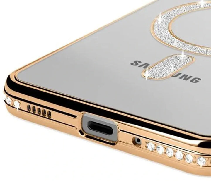 Samsung Galaxy A26 Hoesjes – MagSafe Glitter Backcover – Diamantjes – Glamour – Goud-Ilumina Benelux