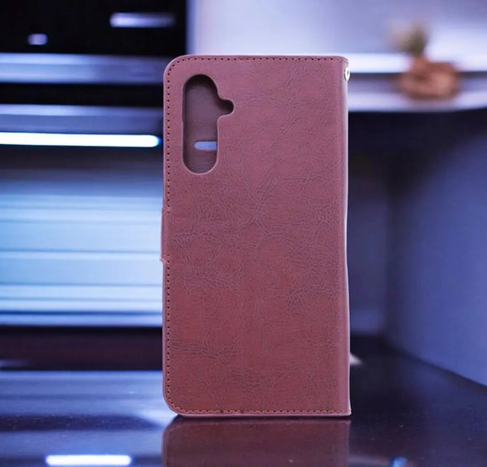 Samsung Galaxy A16 Hoesjes – Portemonnee Book Case – Pasjeshouder – Magneetsluiting – Donkerbruin-Ilumina Benelux